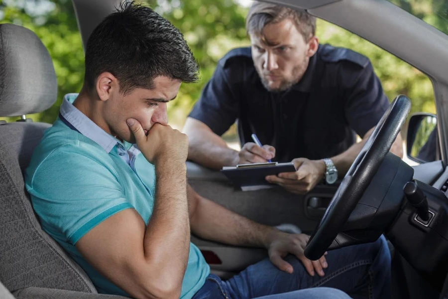 رانندگی بدون گواهینامه